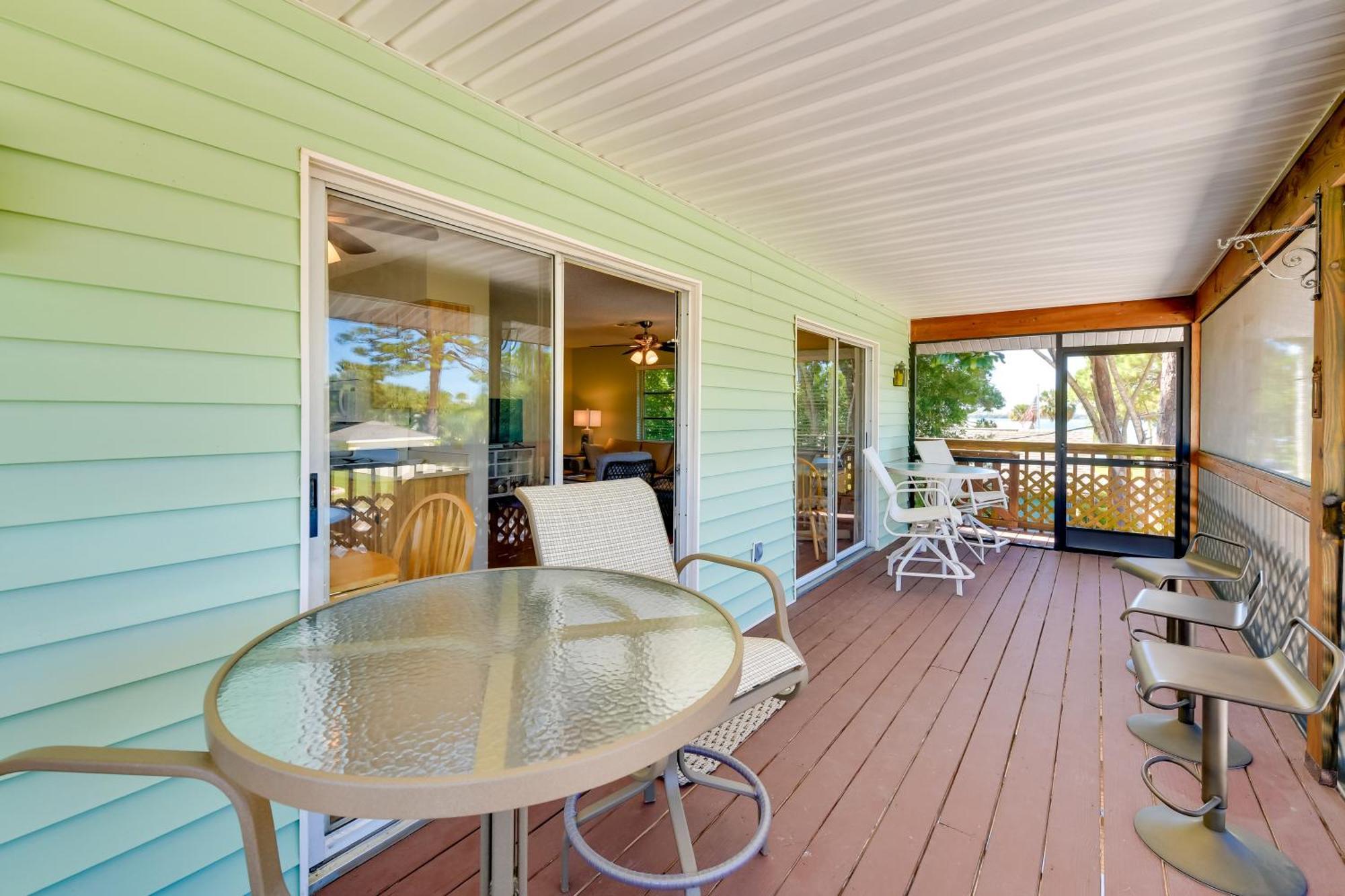 Coastal Oasis With Shared Pool, 2 Mi To Beach! Englewood Exterior photo