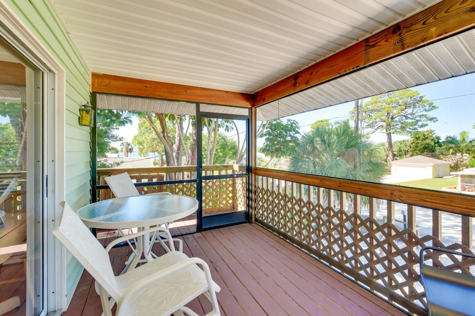 Coastal Oasis With Shared Pool, 2 Mi To Beach! Englewood Exterior photo