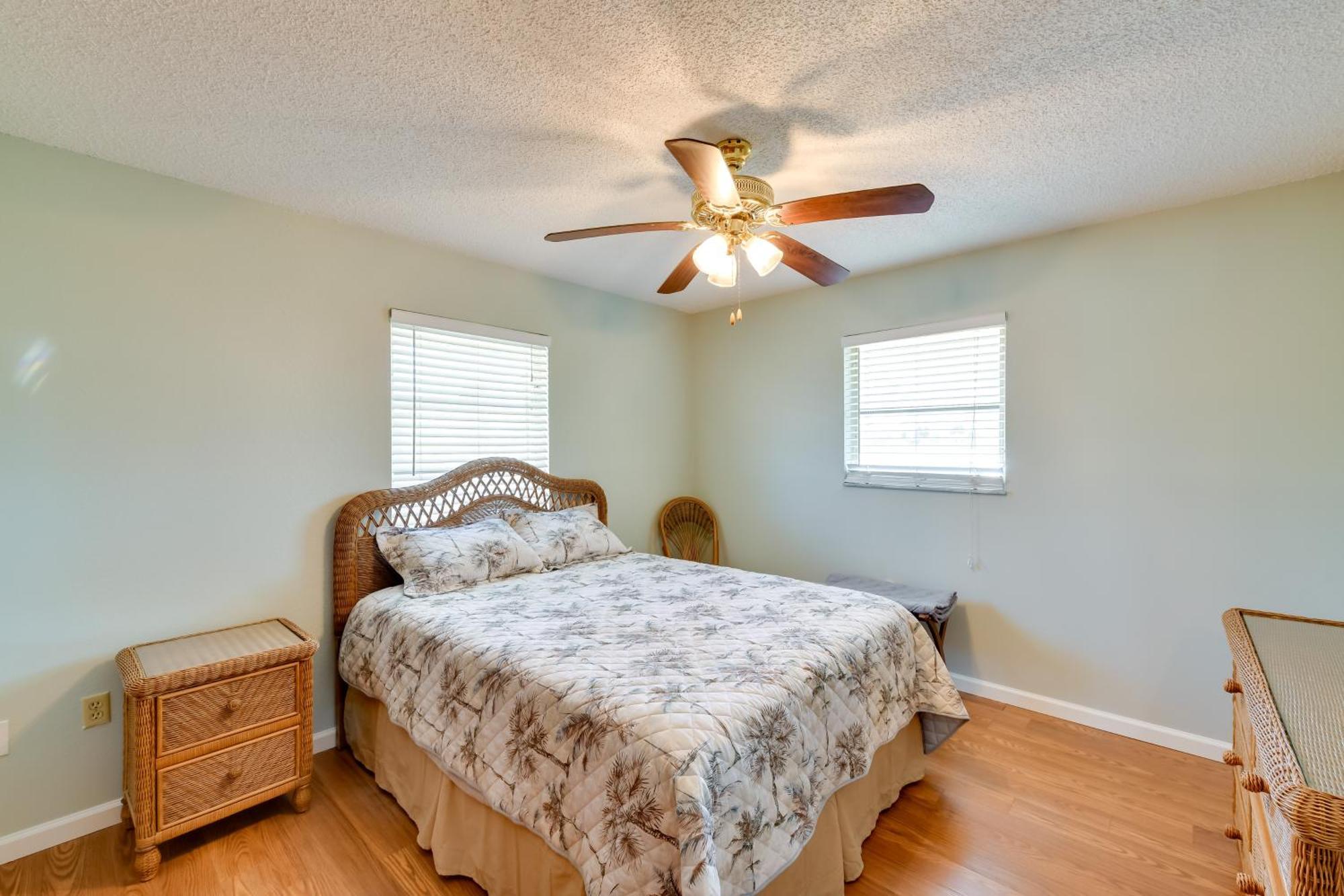 Coastal Oasis With Shared Pool, 2 Mi To Beach! Englewood Exterior photo